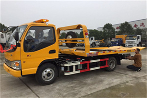 石湖荡镇哪里有拖车服务