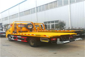 石湖荡镇附近拖车救援搭电